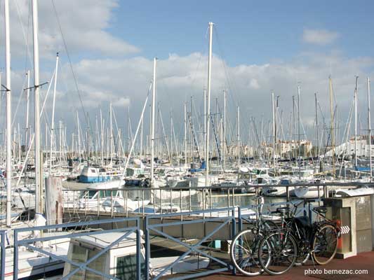 La Rochelle, le port de plaisance des Minimes, 037_02