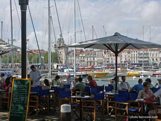 La Rochelle, vieux port, terrasses, photo 075_16