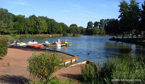Saint-Palais-sur-Mer, le lac et le parc de loisirs