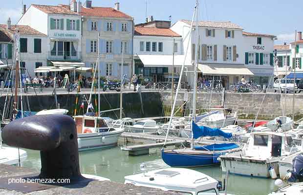 le port de La-Flotte-en-Ré et les quais