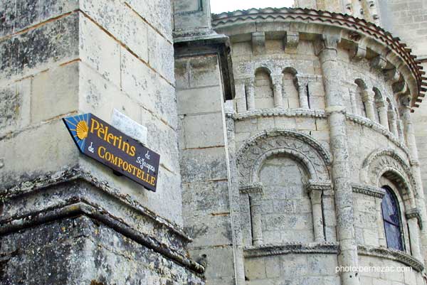 Saintes, église Saint-Eutrope sur le chemin de Saint-Jacques de Compostelle