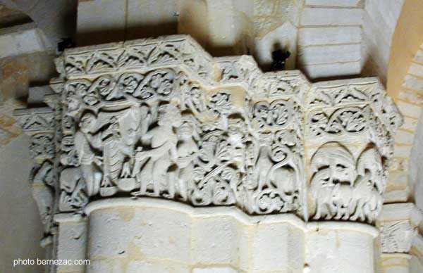 Saintes, église Saint-Eutrope, chapiteau du transept