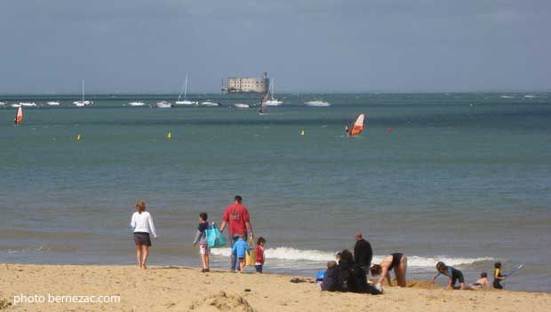 plage de Boyardville, lvue sur Fort Boyard 