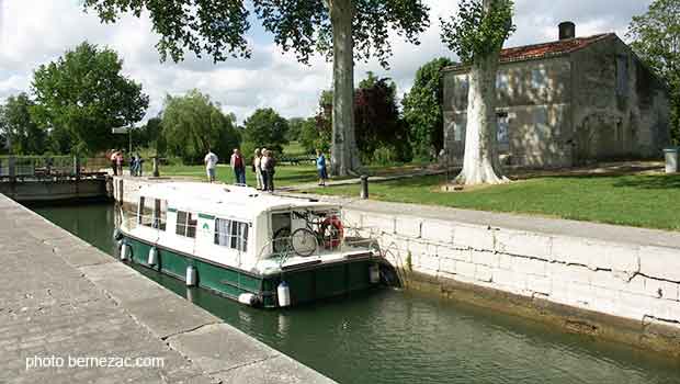 La Charente à Chaniers