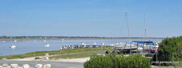 Saint-Nazaire-sur-Charente, la Charente et le port de plaisance