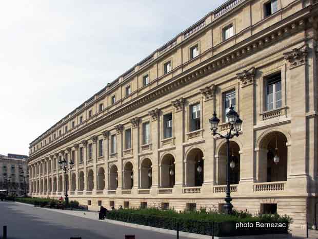 Bordeaux, cours du Chapeau-Rouge