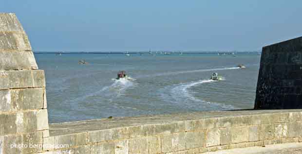 Fort Louvois, chalands ostrèicoles