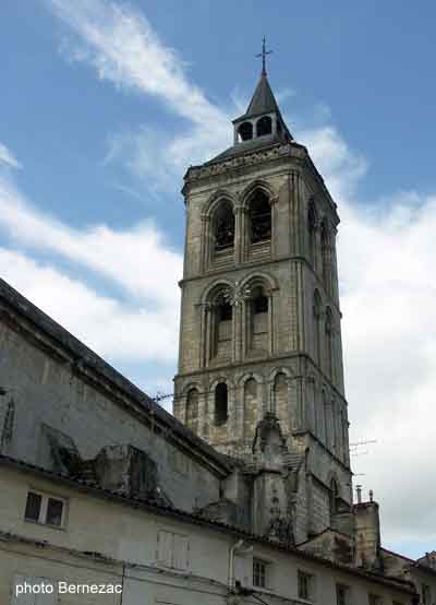 Cognac, l'église Saint-Léger, clocher