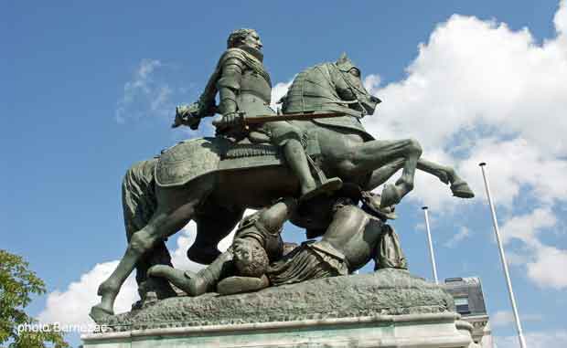 Cognac, statue équestre de François 1er