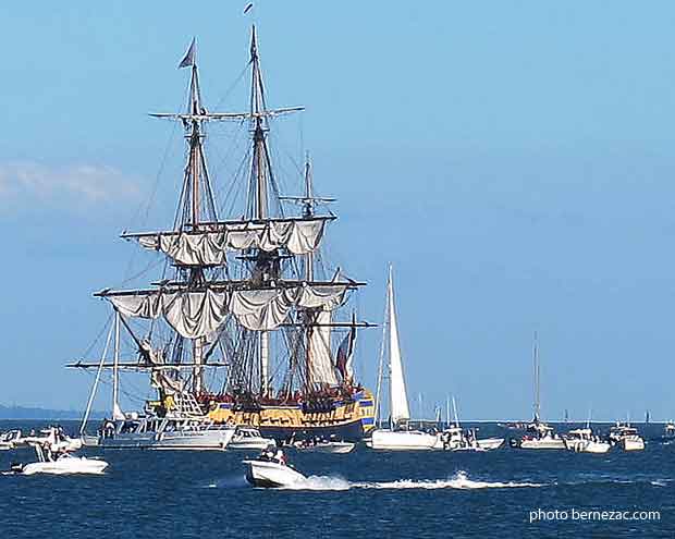 L'Hermione au mouillage au Verdon