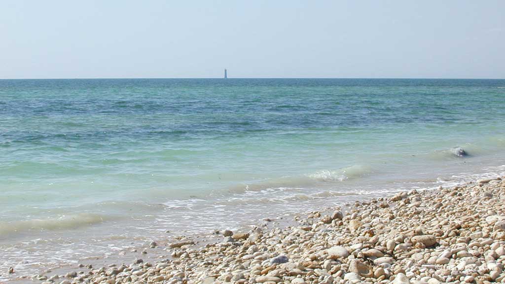 au pied du phare des baleines