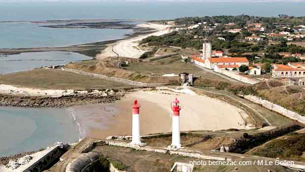 Ile d'Aix, les phares et l'anse de La Croix