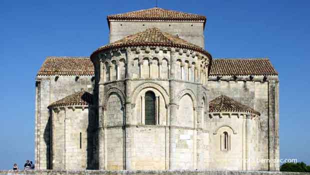 Talmont, le chevet de l'église Sainte-Radegonde