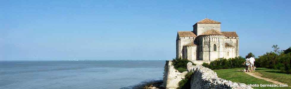 Talmont-sur-Gironde eglise sainte-radegonde
