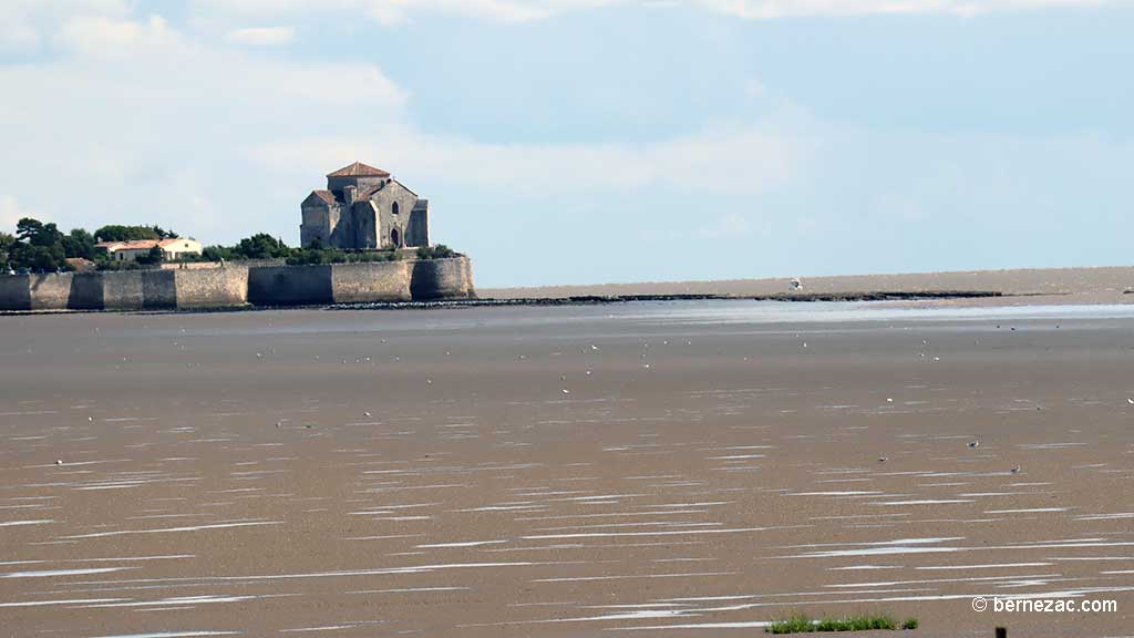 Port Maran, chemin littoral