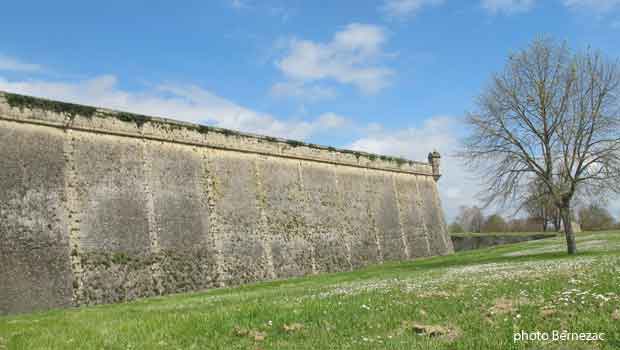 les remparts de la Citadelle de Blaye