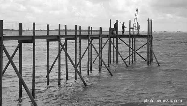 les carrelets de la baie d'Yves