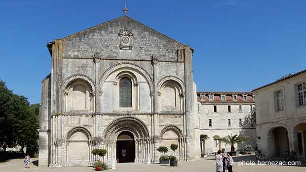 Saintes Abbaye aux Dames