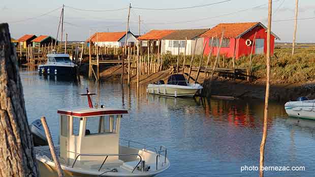 La Tremblade, la cabane ostréicole   rouge