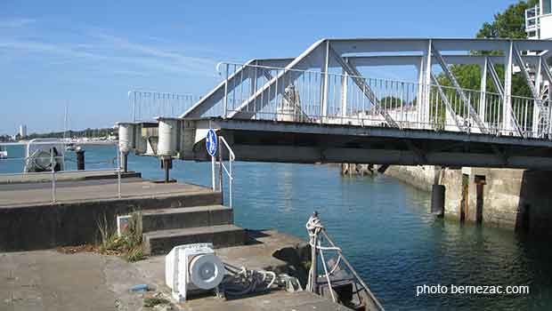 La Rochelle bassin des chalutiers