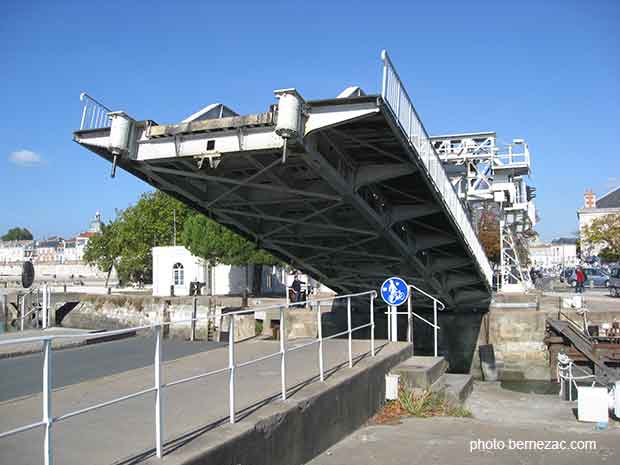 La Rochelle bassin des chalutier