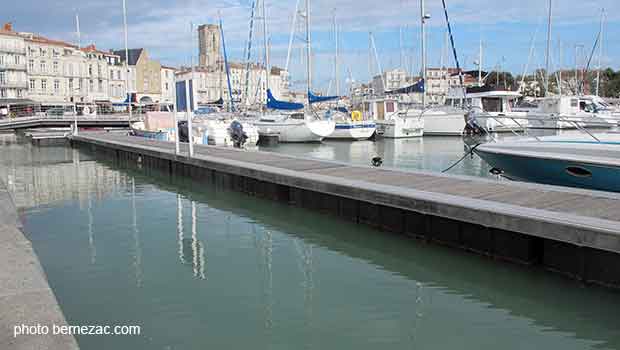 La Rochelle, grande marée au Vieux Port