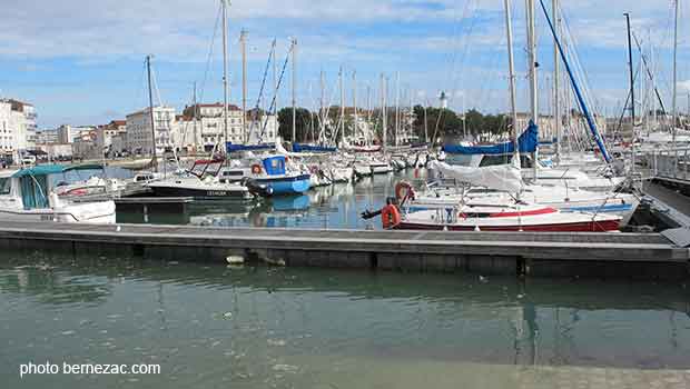 La Rochelle, grande marée au Vieux Port