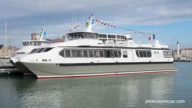 La Rochelle, grande marée au Vieux Port