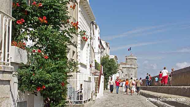 La Rochelle rue sur les murs
