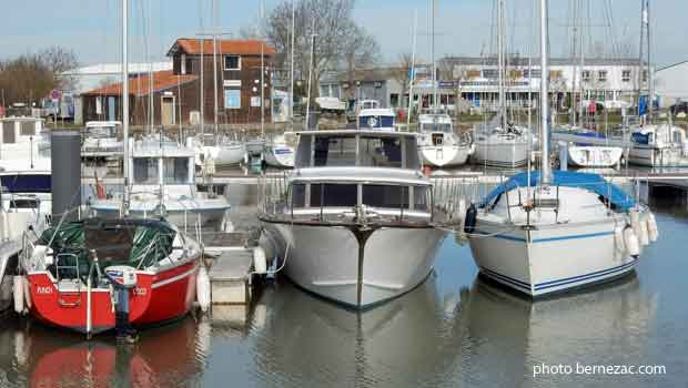 Meschers, port de plaisance