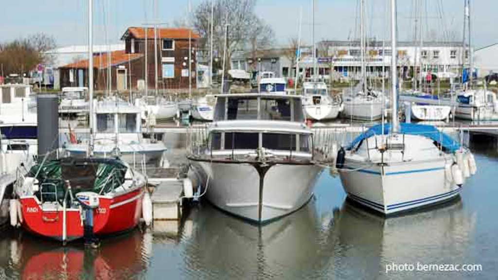 Meschers, le port de plaisance