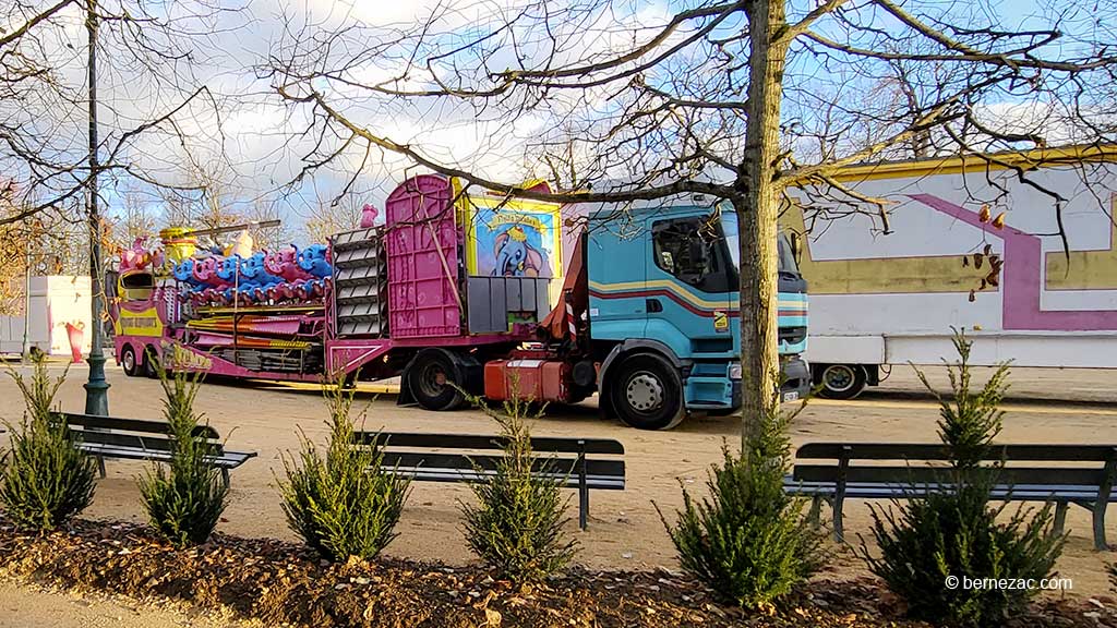 Noël à Poitiers, la Fête Foraine au parc de Blossac