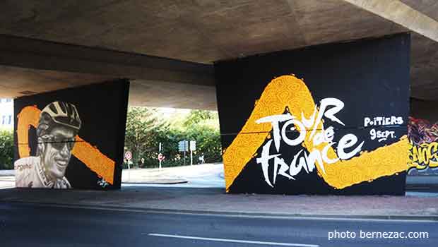 Poitiers street art Tour de France