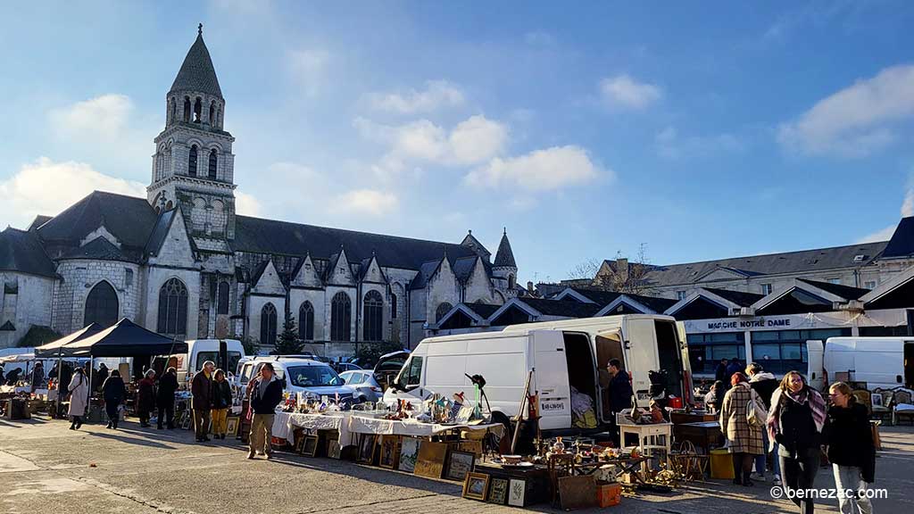 poitiers, brocante de noël 2023