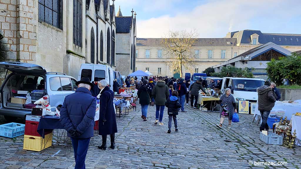 poitiers, brocante de noël 2023