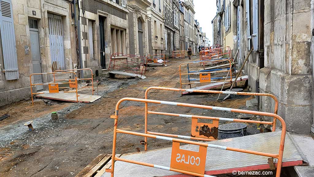 Poitiers rue de la Cathédrale