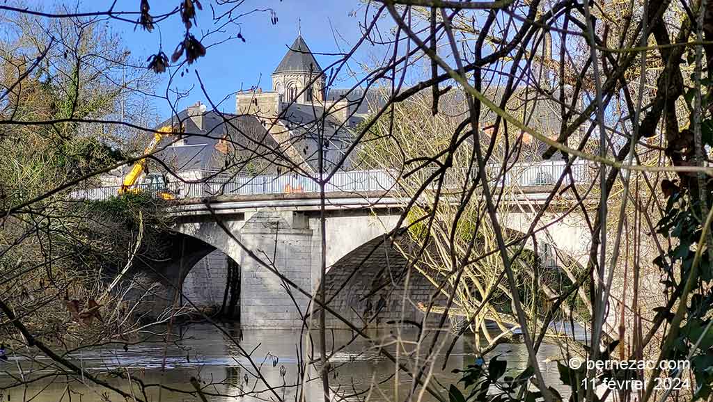 Poitiers, promenade Pasteur, rive droite du Clain