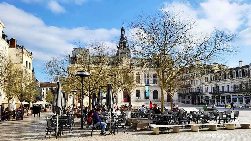 Poitiers, janvier place Leclerc