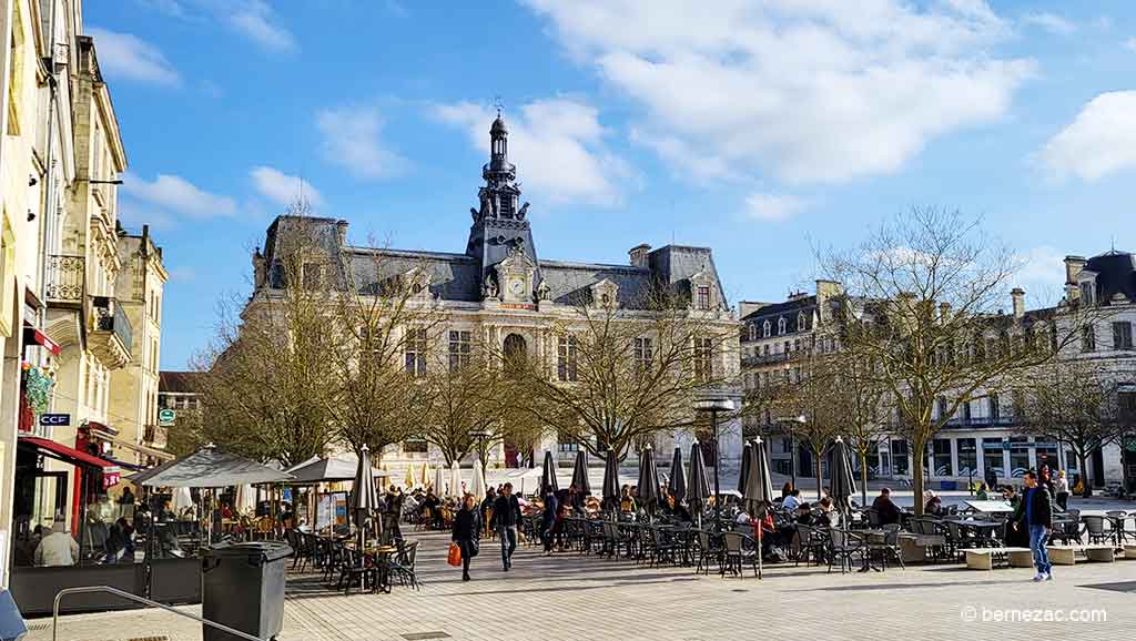 Poitiers, janvier place Leclerc