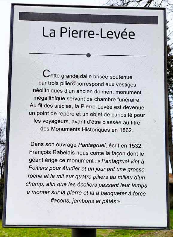 Poitiers, le dolmen de La Pierre Levée