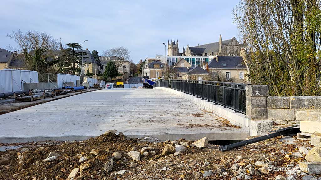 Poitiers, le Pont-Neuf