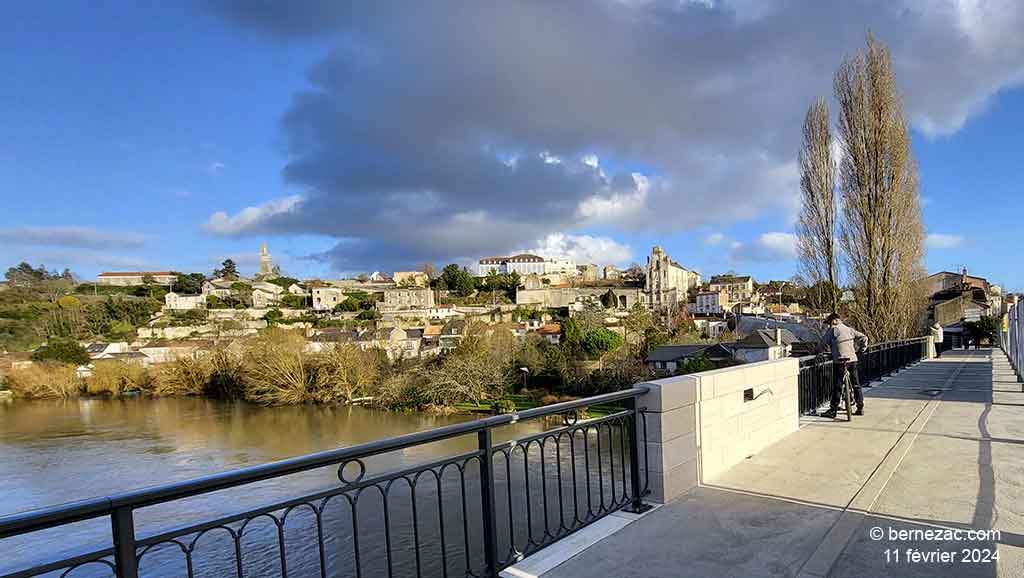 Poitiers, chantier réhabilitation du Pont-Neuf, février 2024