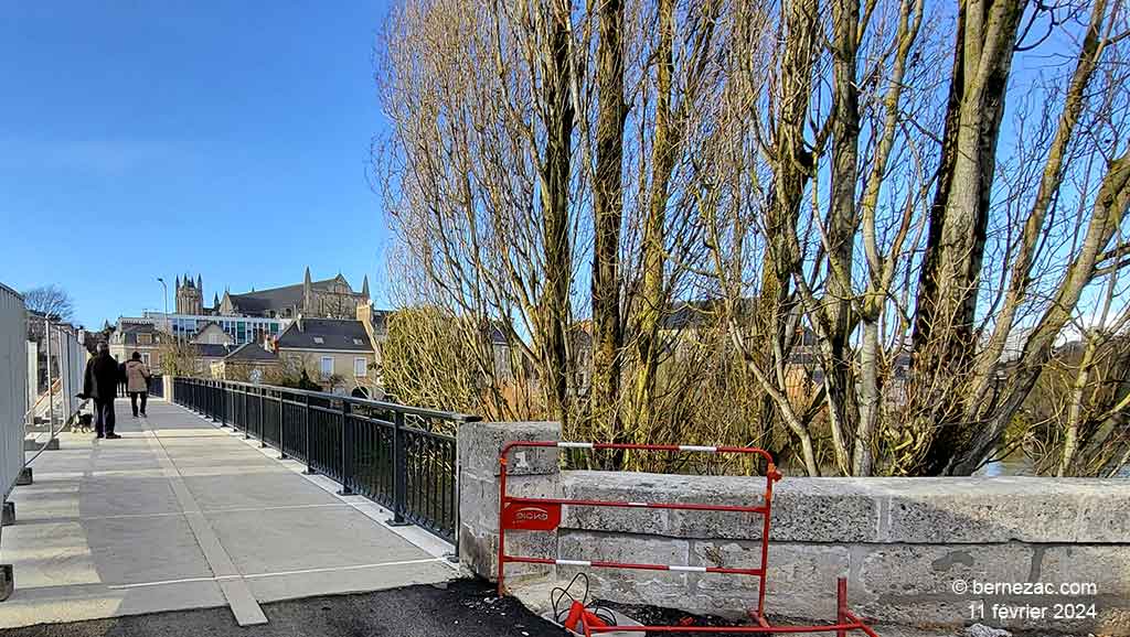 Poitiers, chantier réhabilitation du Pont-Neuf, février 2024
