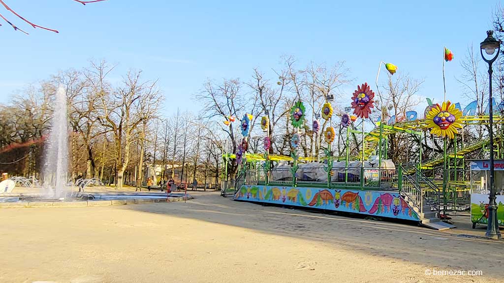 Noël à Poitiers, la Fête Foraine au parc de Blossac