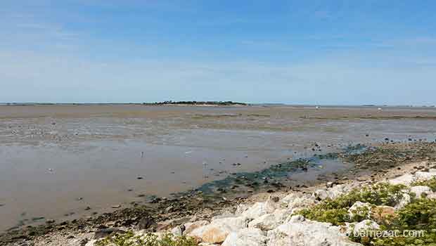 Port-des-Barques, promenade bord de mer