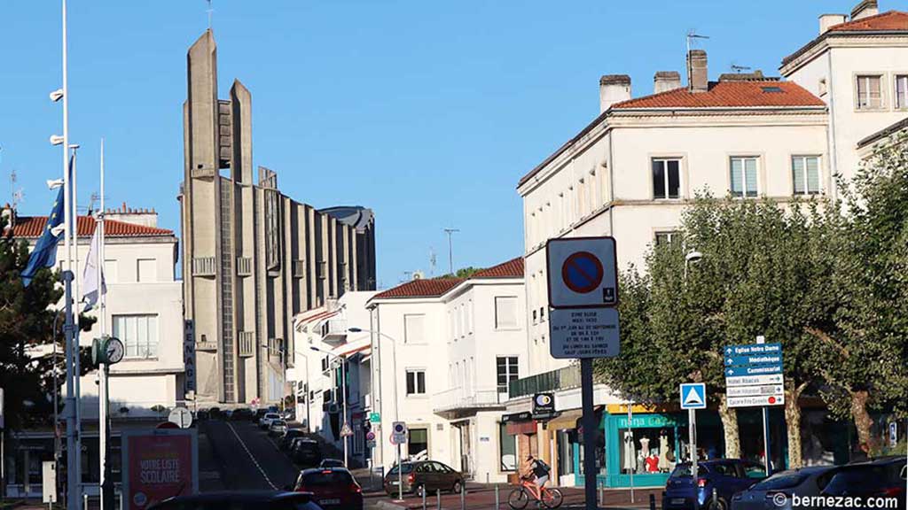 Royan, boulevard de la République et rue Gambetta