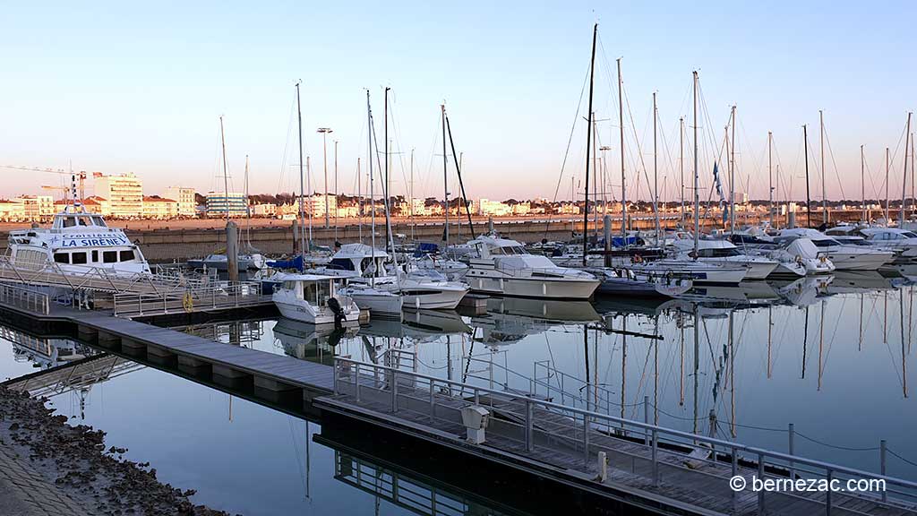 Royan, soir de février sur le port