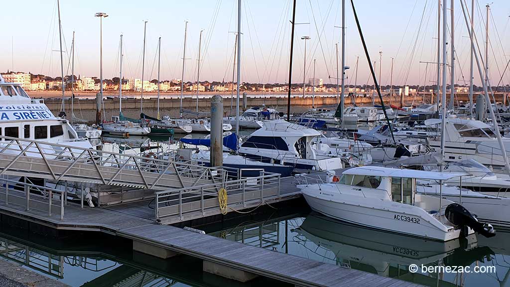 Royan, soir de février sur le port