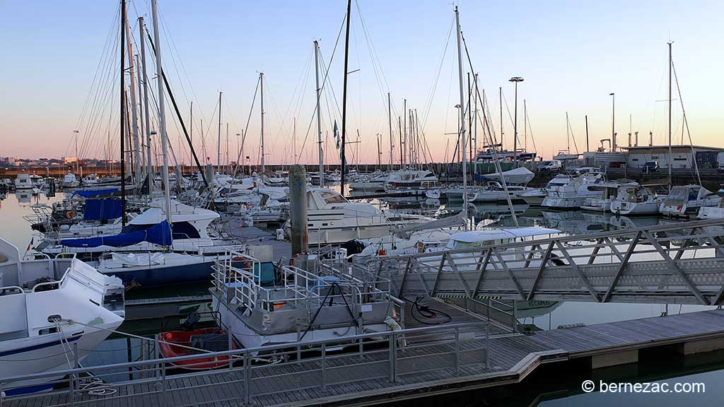 Royan, soir de février sur le port