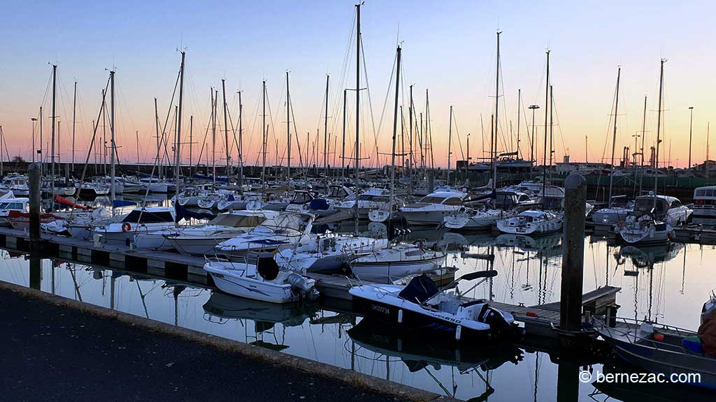 Royan, soir de février sur le port